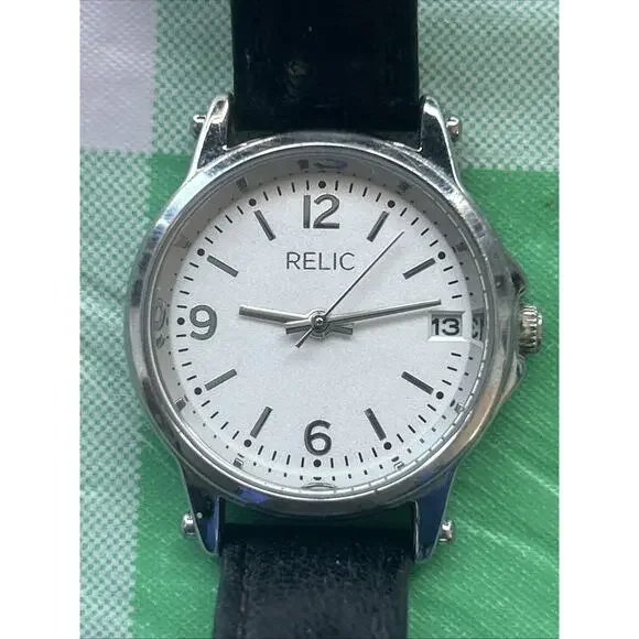 Relic Silver Tone Women’s Quartz Watch - Picture 1 of 9
